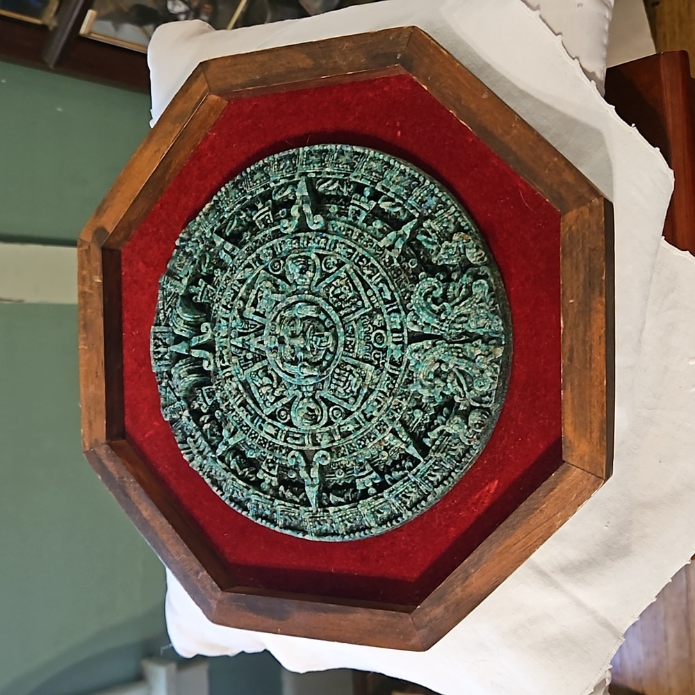 Vintage Artesanias Heredia De Mexico, Mayan/Aztec Mexican Resin Wall Plaque